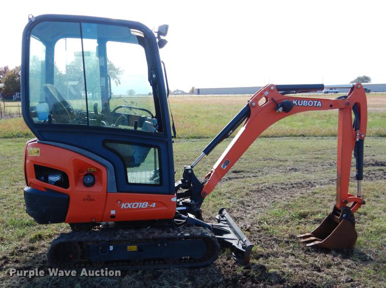 image for item DF2051 2016 Kubota KX018-4 mini excavator