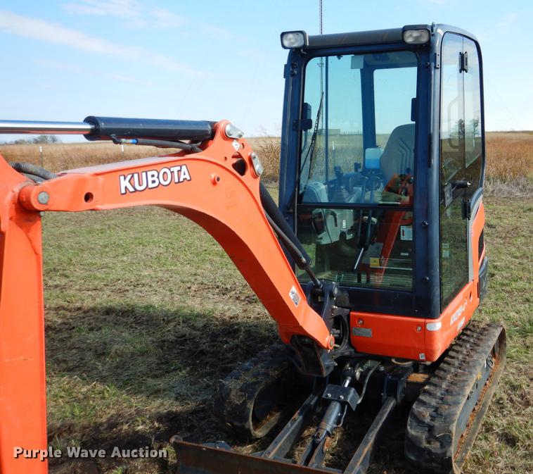 image for item DF2051 2016 Kubota KX018-4 mini excavator