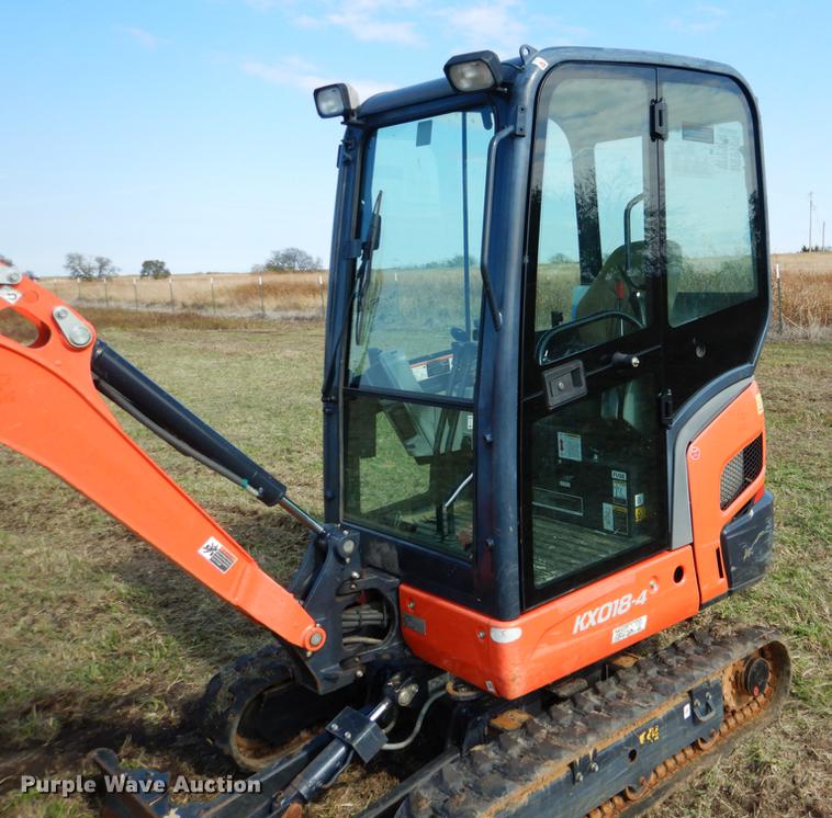 image for item DF2051 2016 Kubota KX018-4 mini excavator