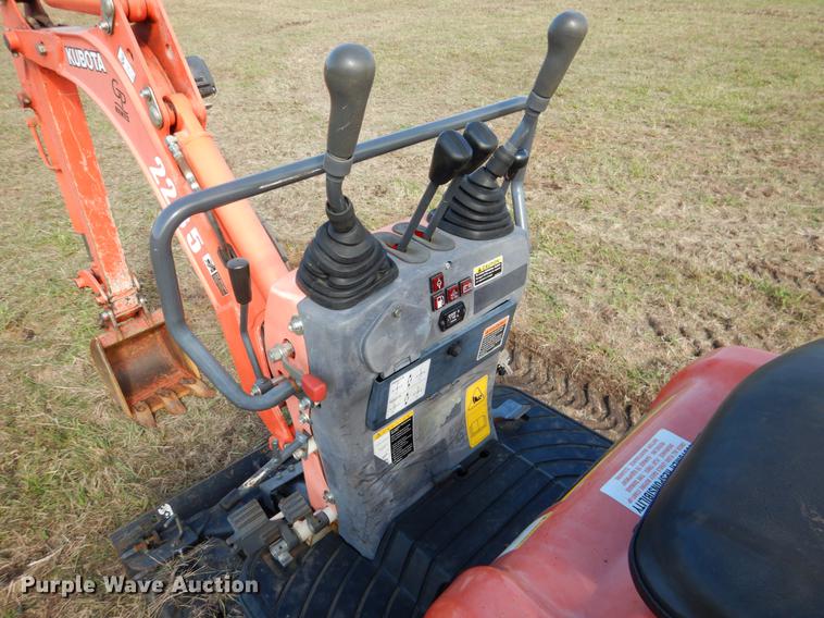 image for item DF2052 2014 Kubota K008-3 mini excavator