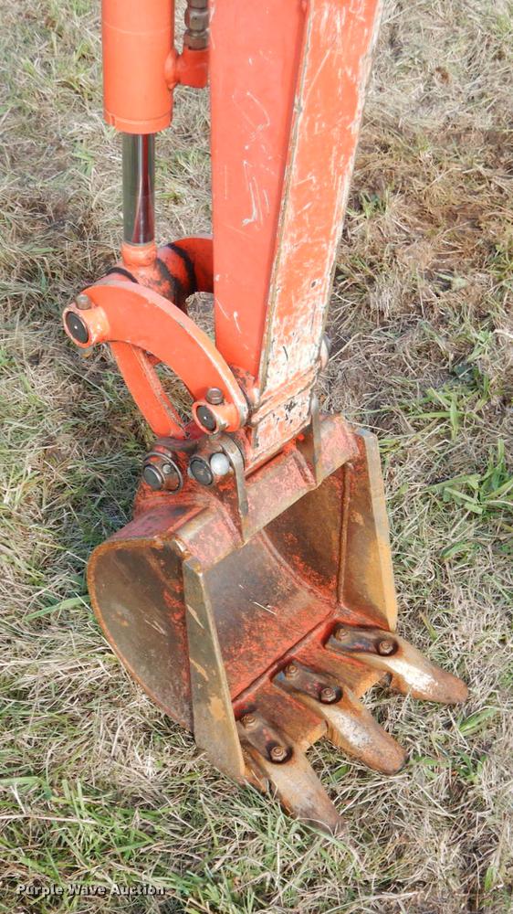 image for item DF2052 2014 Kubota K008-3 mini excavator