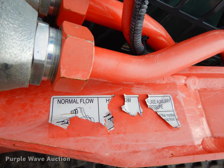 image for item DF2054 2016 Kubota SVL95-2S skid steer