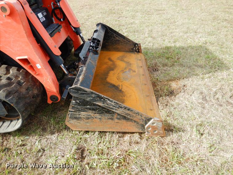image for item DF2054 2016 Kubota SVL95-2S skid steer