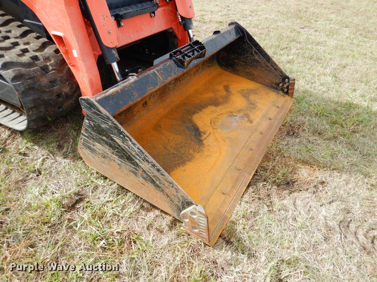 image for item DF2054 2016 Kubota SVL95-2S skid steer