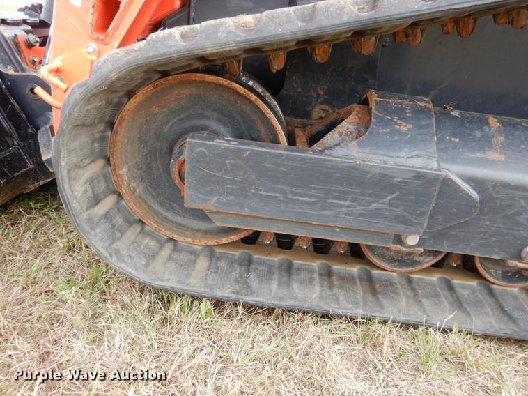 image for item DF2054 2016 Kubota SVL95-2S skid steer