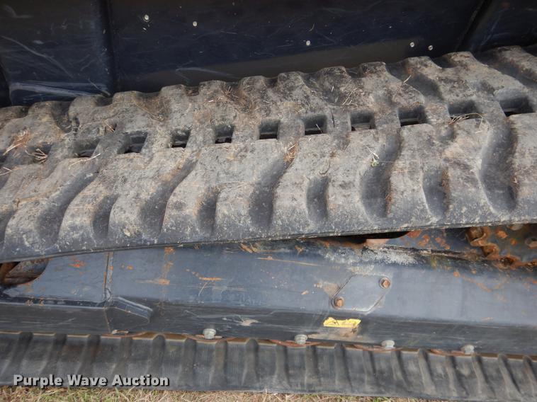 image for item DF2054 2016 Kubota SVL95-2S skid steer