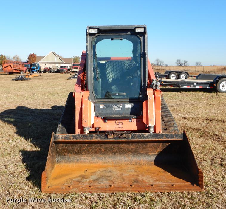 image for item DF2055 2016 Kubota SVL95-2S skid steer