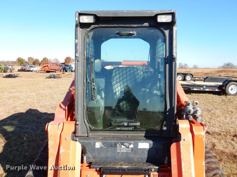 image for item DF2055 2016 Kubota SVL95-2S skid steer