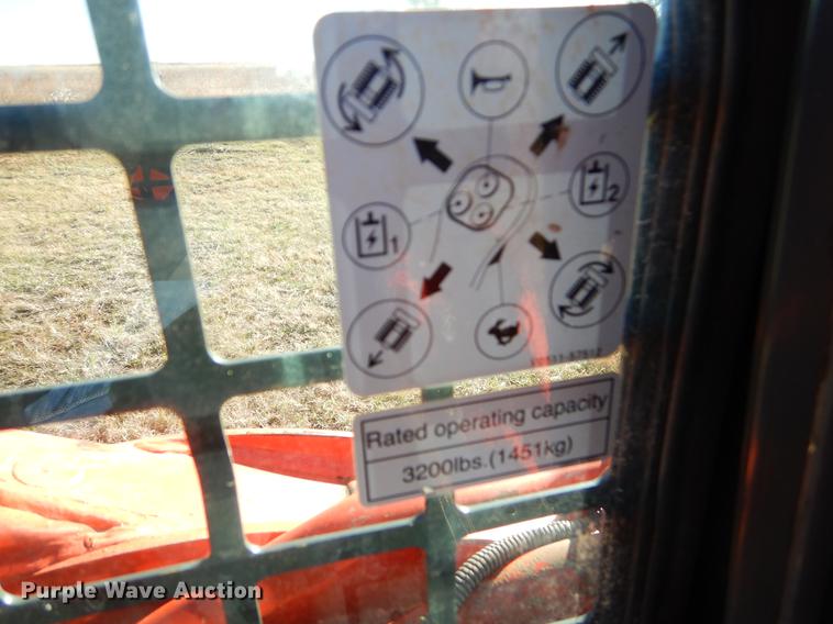 image for item DF2055 2016 Kubota SVL95-2S skid steer