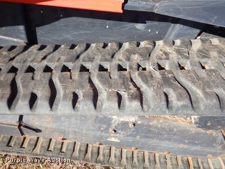 image for item DF2055 2016 Kubota SVL95-2S skid steer