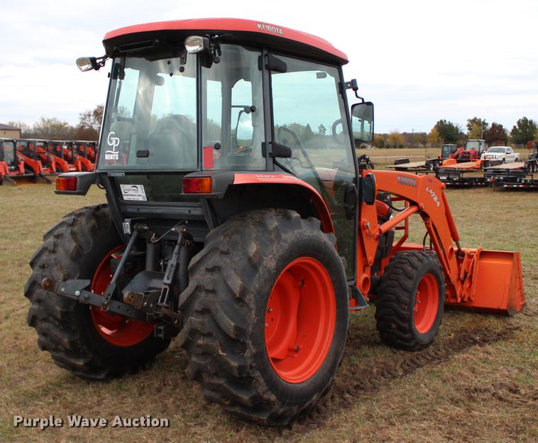 image for item DF2060 2011 Kubota L3240 tractor