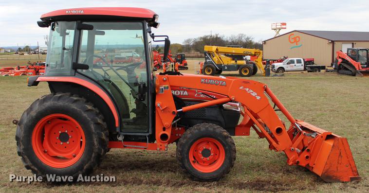 image for item DF2060 2011 Kubota L3240 tractor