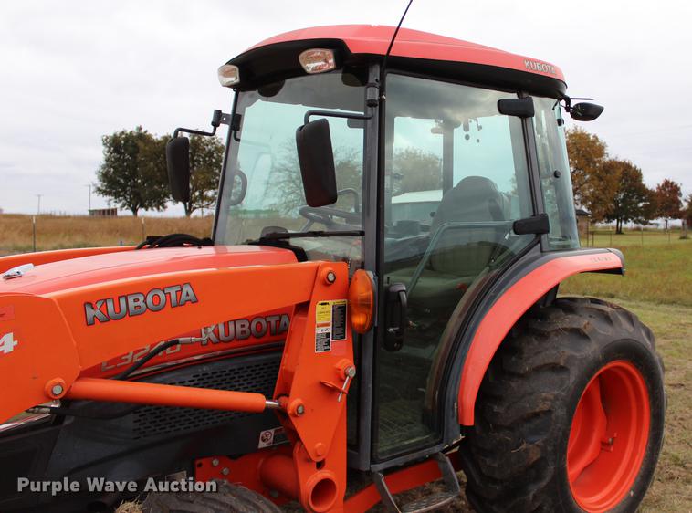 image for item DF2060 2011 Kubota L3240 tractor