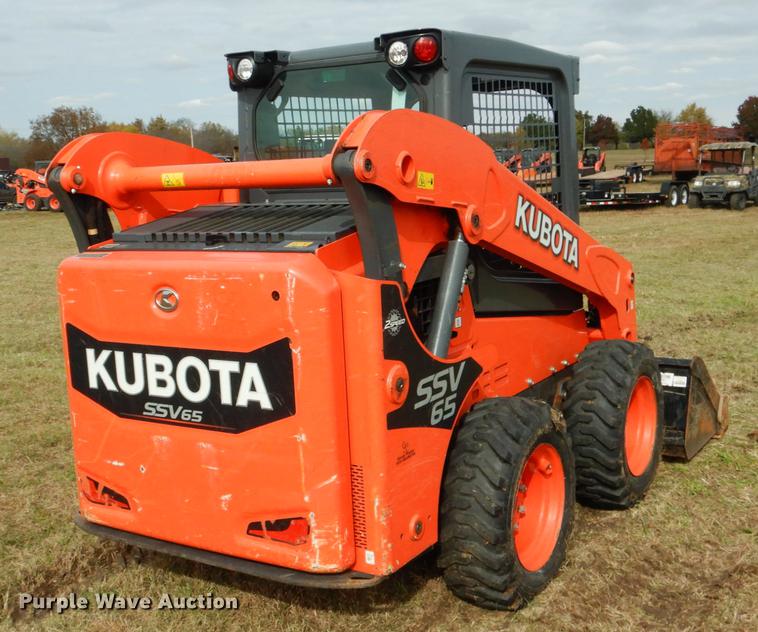 image for item DF2062 2017 Kubota SSV65 skid steer