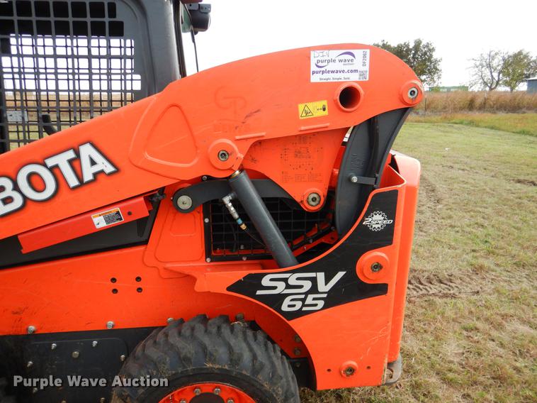 image for item DF2062 2017 Kubota SSV65 skid steer