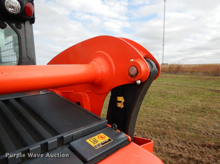 image for item DF2062 2017 Kubota SSV65 skid steer