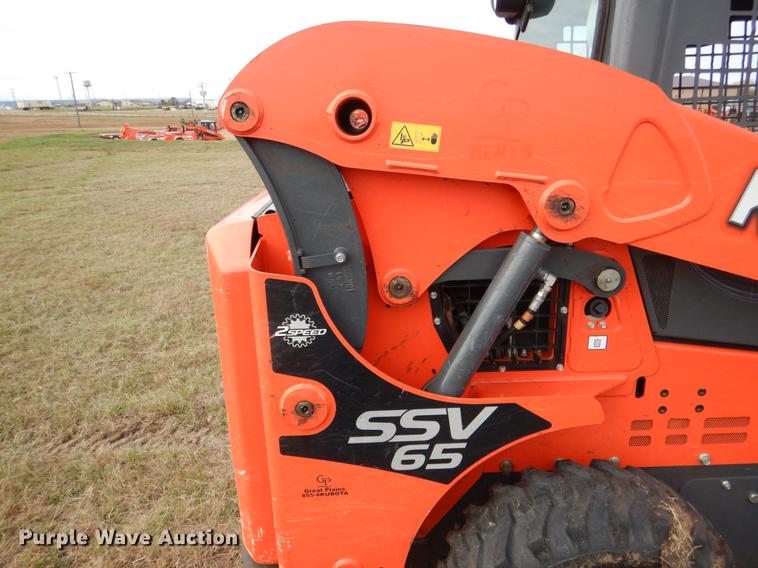 image for item DF2062 2017 Kubota SSV65 skid steer