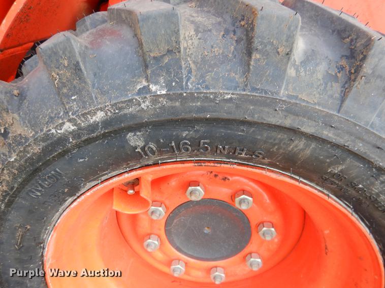 image for item DF2062 2017 Kubota SSV65 skid steer