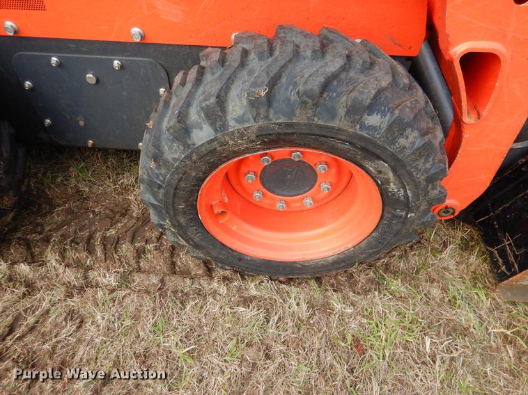 image for item DF2062 2017 Kubota SSV65 skid steer