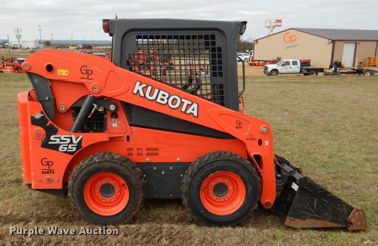 image for item DF2063 2017 Kubota SSV65 skid steer