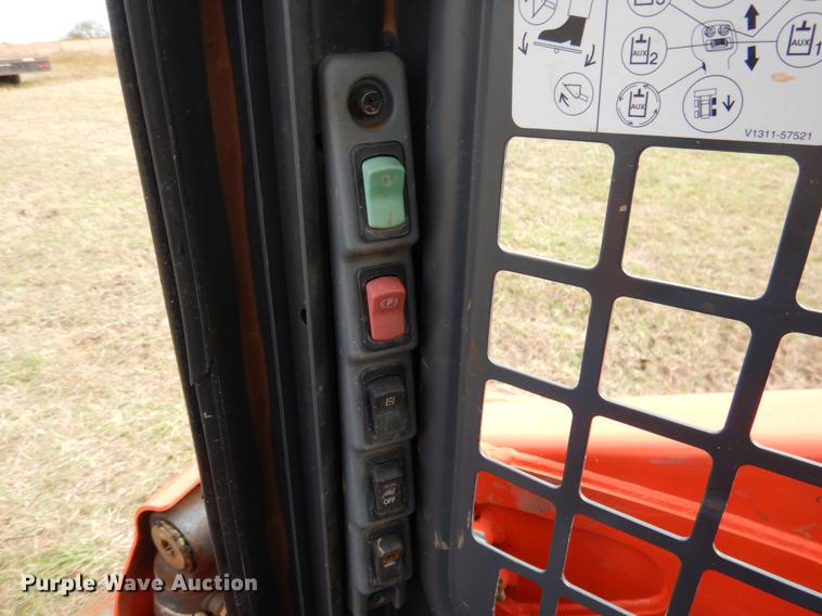 image for item DF2063 2017 Kubota SSV65 skid steer