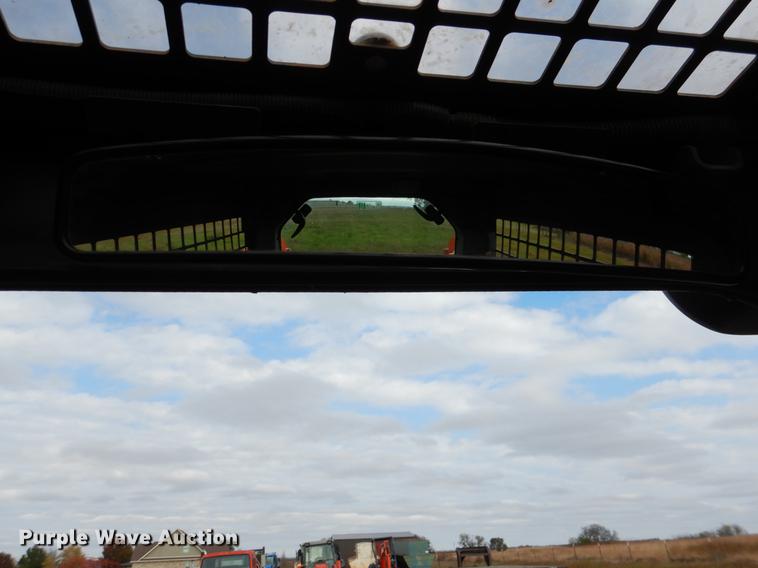 image for item DF2063 2017 Kubota SSV65 skid steer