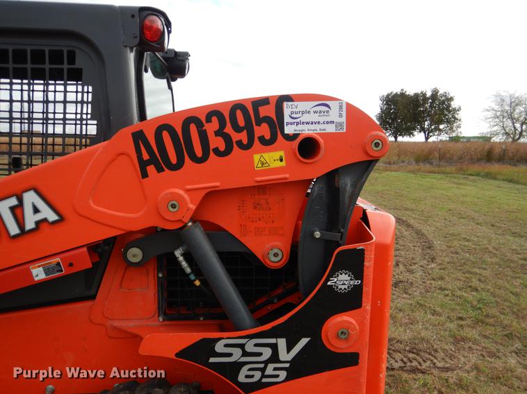 image for item DF2063 2017 Kubota SSV65 skid steer