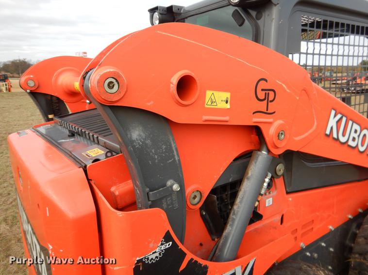 image for item DF2063 2017 Kubota SSV65 skid steer