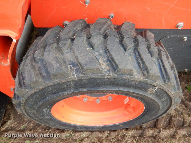 image for item DF2063 2017 Kubota SSV65 skid steer