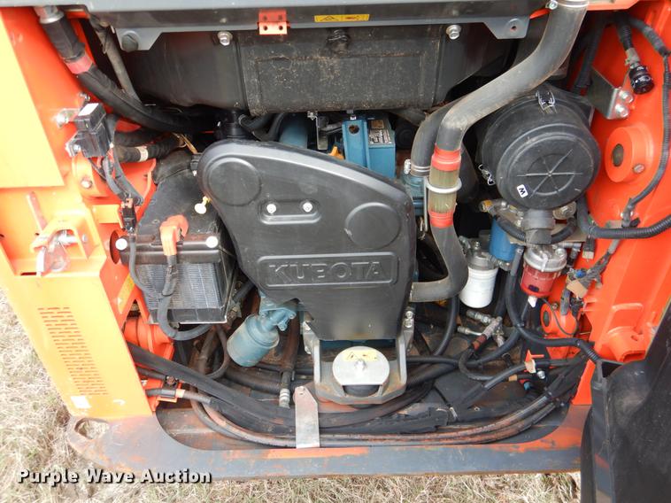 image for item DF2063 2017 Kubota SSV65 skid steer