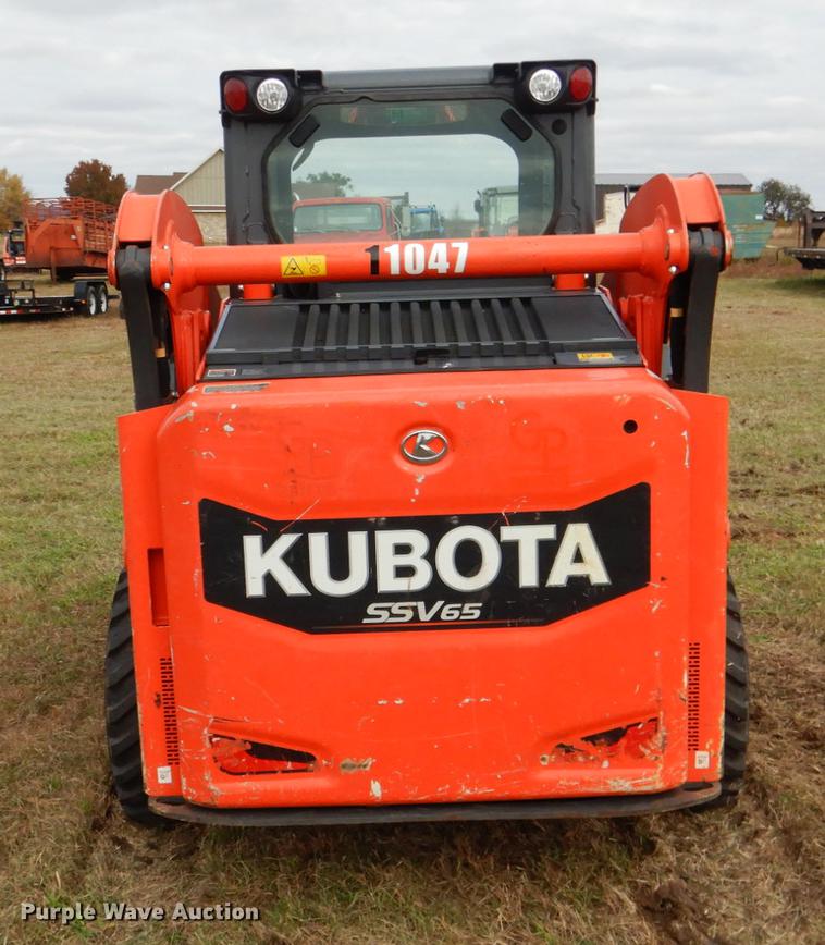 image for item DF2064 2016 Kubota SSV65 skid steer