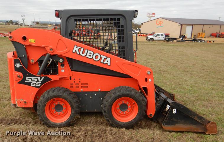 image for item DF2064 2016 Kubota SSV65 skid steer