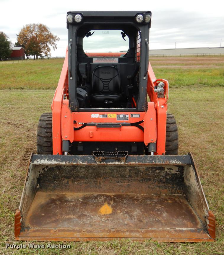 image for item DF2065 2017 Kubota SSV75 skid steer