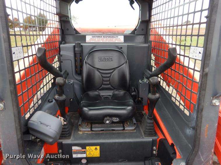 image for item DF2065 2017 Kubota SSV75 skid steer