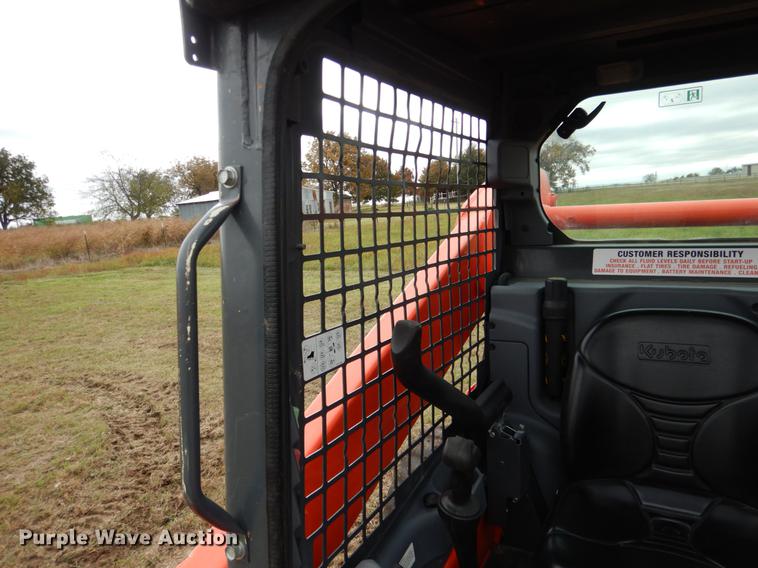 image for item DF2065 2017 Kubota SSV75 skid steer