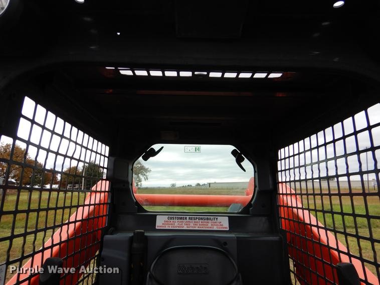 image for item DF2065 2017 Kubota SSV75 skid steer