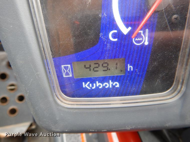 image for item DF2065 2017 Kubota SSV75 skid steer