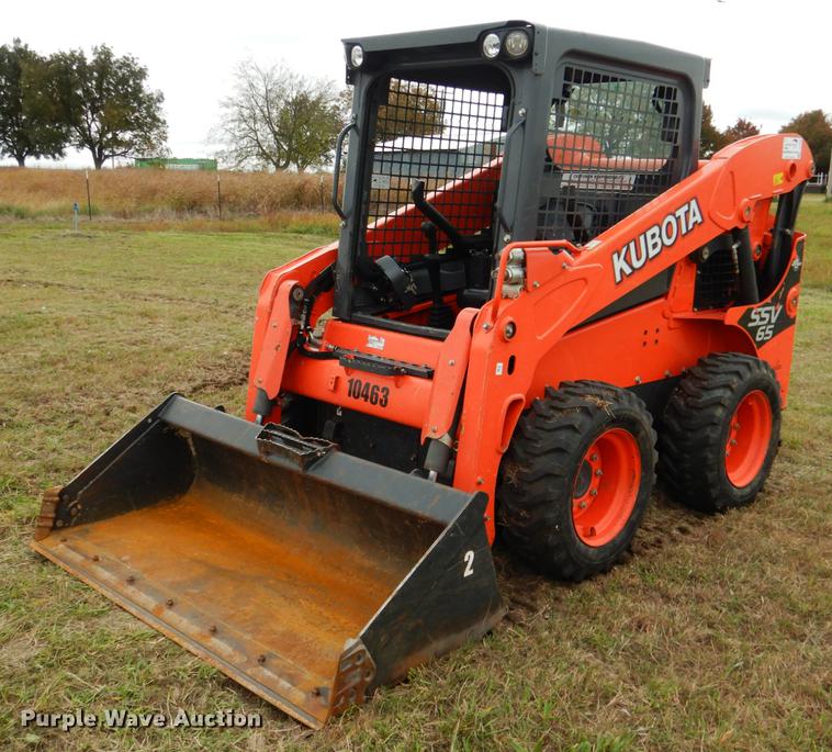 image for item DF2066 2017 Kubota SSV65 skid steer