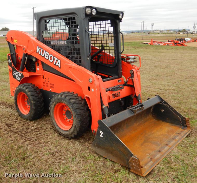 image for item DF2066 2017 Kubota SSV65 skid steer