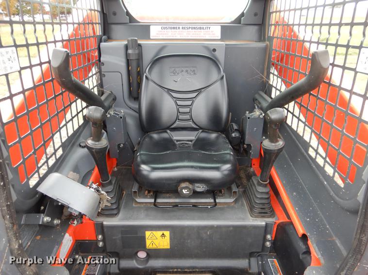 image for item DF2066 2017 Kubota SSV65 skid steer