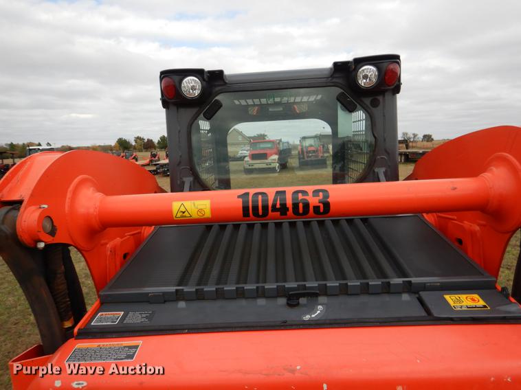 image for item DF2066 2017 Kubota SSV65 skid steer