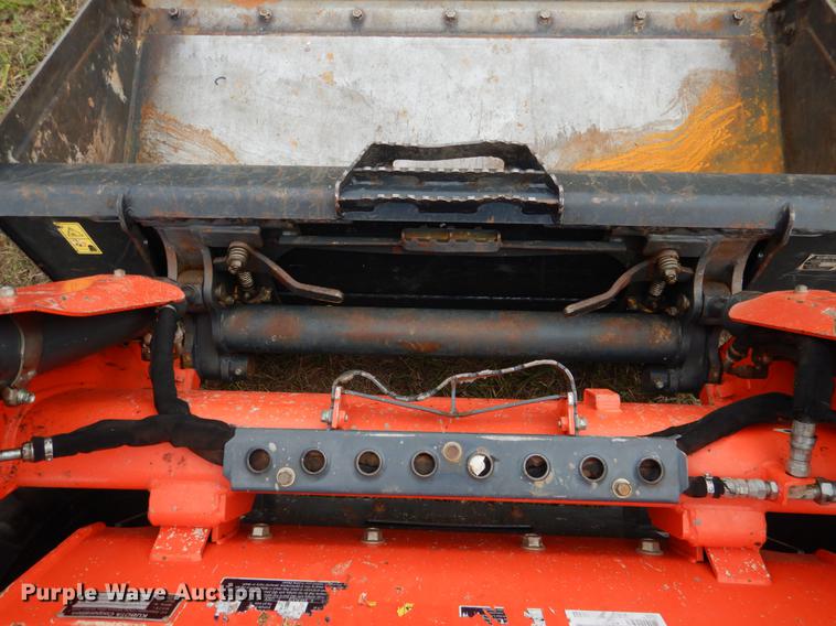 image for item DF2067 2017 Kubota SSV75 skid steer