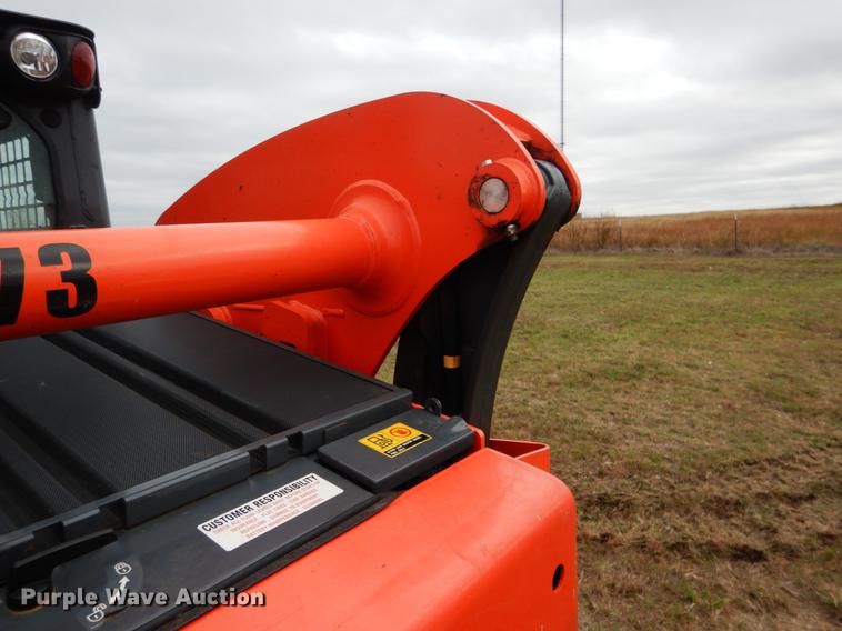 image for item DF2067 2017 Kubota SSV75 skid steer