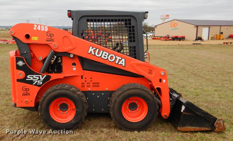 image for item DF2068 2017 Kubota SSV75 skid steer
