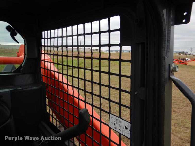 image for item DF2068 2017 Kubota SSV75 skid steer