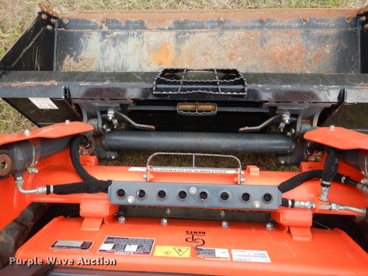 image for item DF2068 2017 Kubota SSV75 skid steer