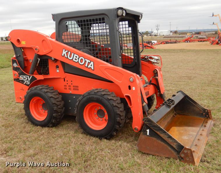 image for item DF2069 2017 Kubota SSV75 skid steer