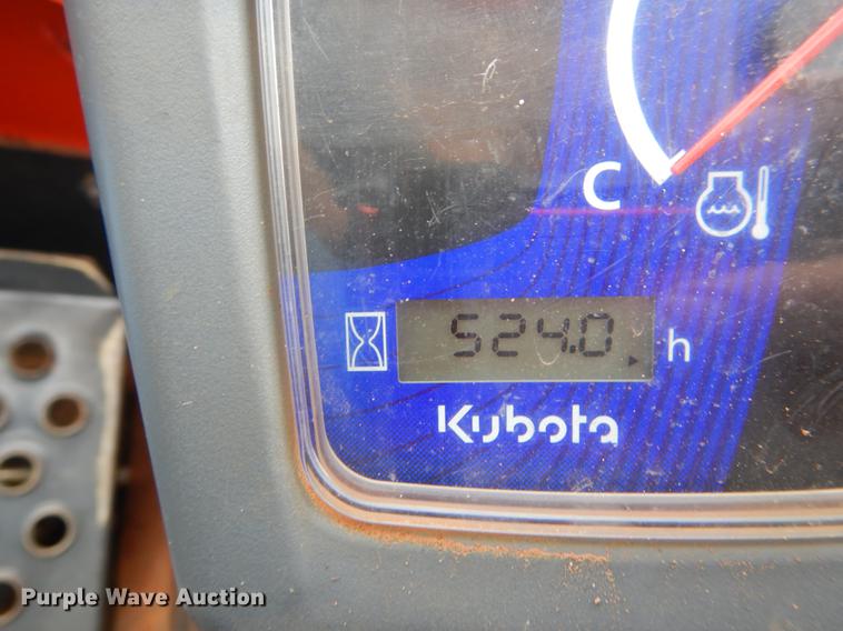 image for item DF2069 2017 Kubota SSV75 skid steer