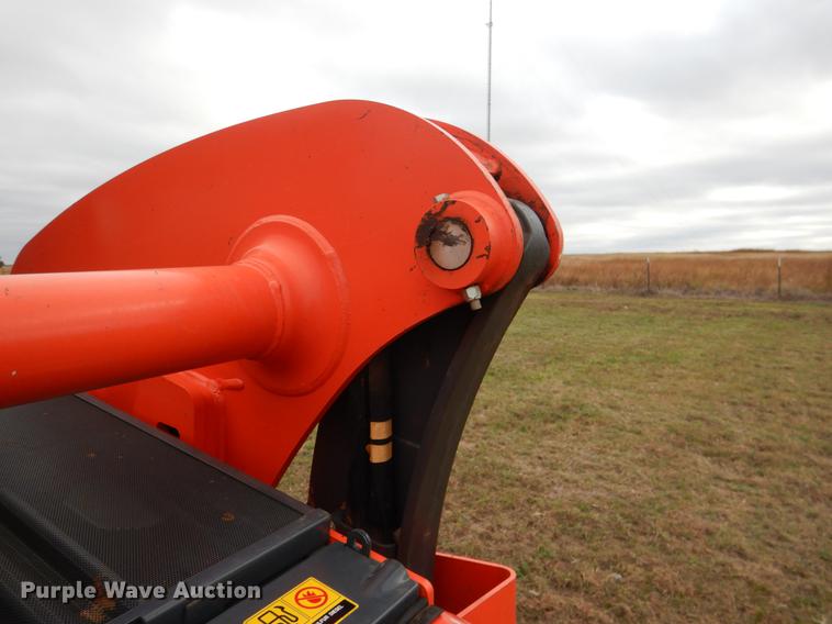 image for item DF2069 2017 Kubota SSV75 skid steer