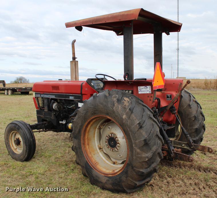image for item DF2070 1991 Case IH 895 tractor